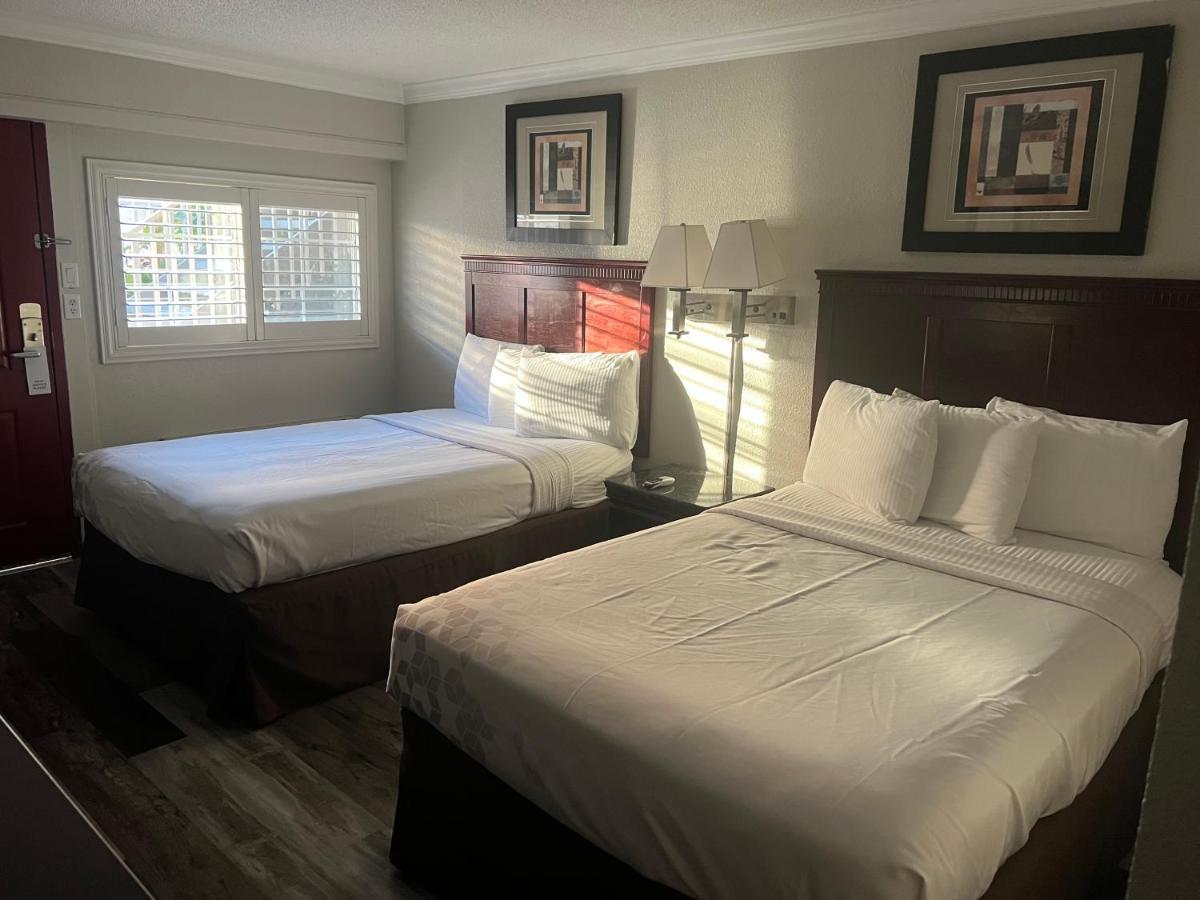 Dream Inn Fresno Kültér fotó